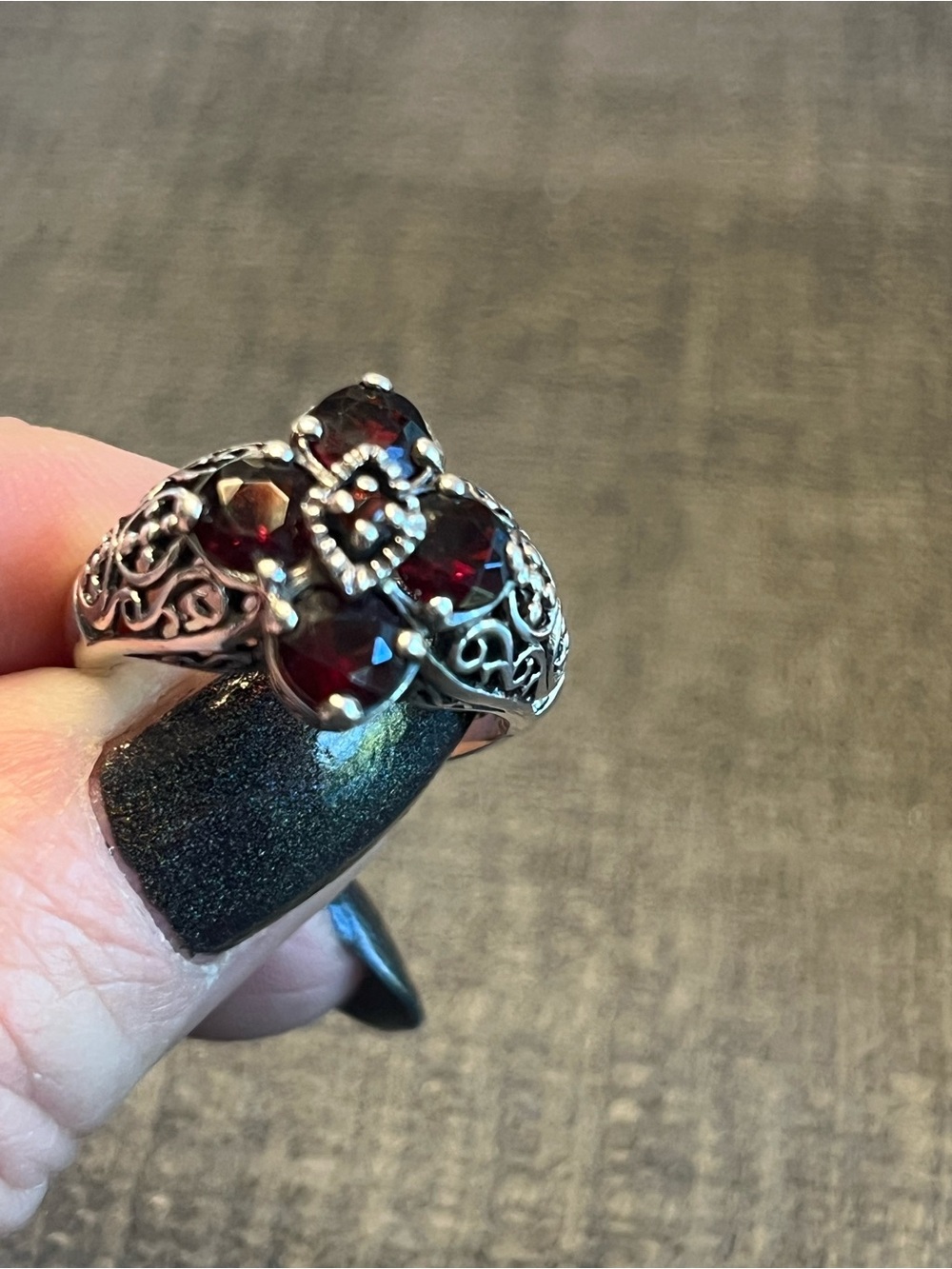 925 Garnet ring - Picture 2 of 3